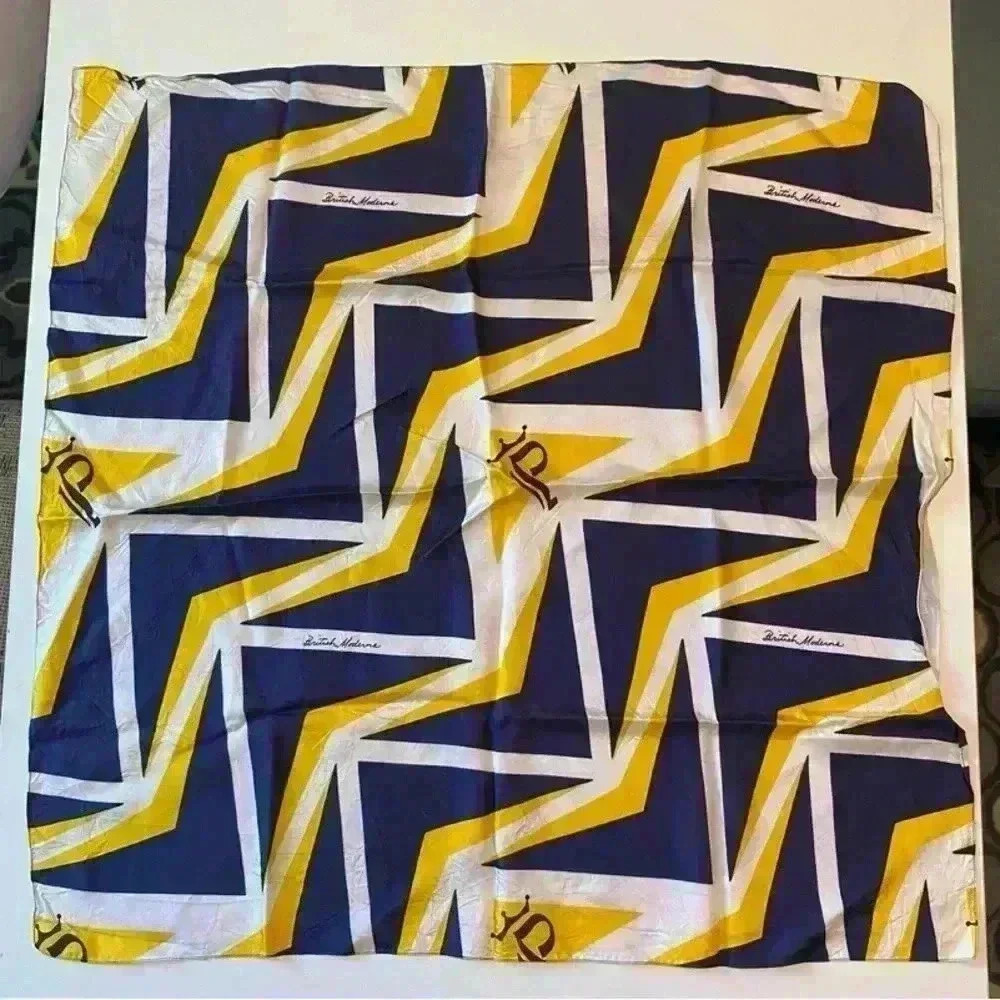 British Moderns scarf